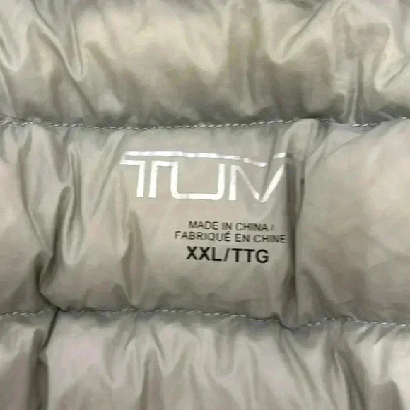 Tumi down puffer vest - Picture 10 of 11